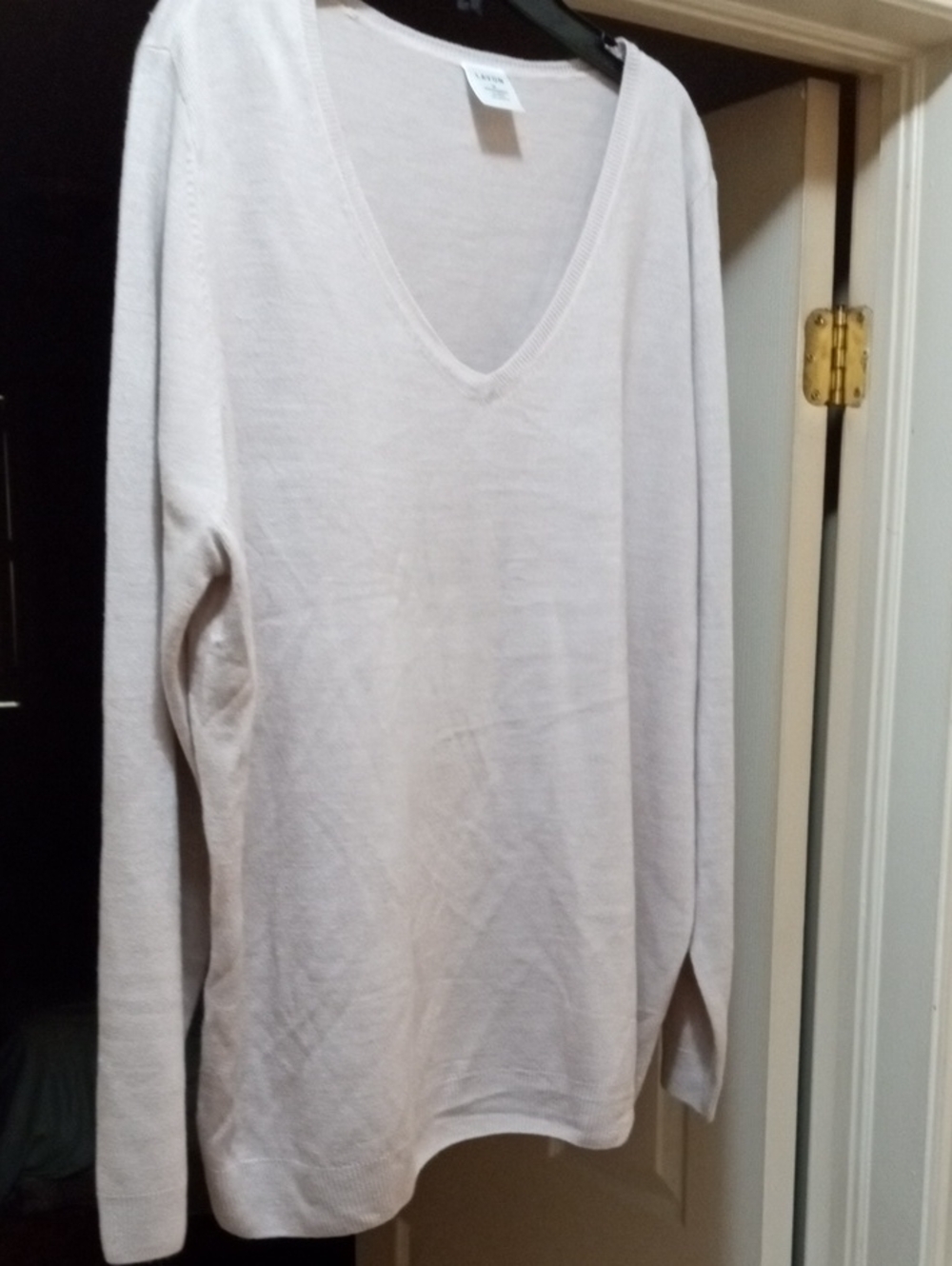 $10>>Avon Women's V-Neck Sweater in Light Cream